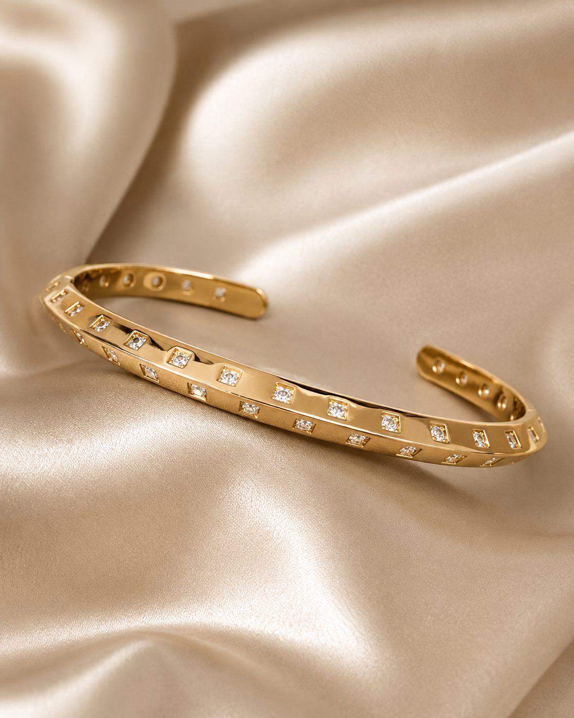 3D Gold Square Stone Bangle
